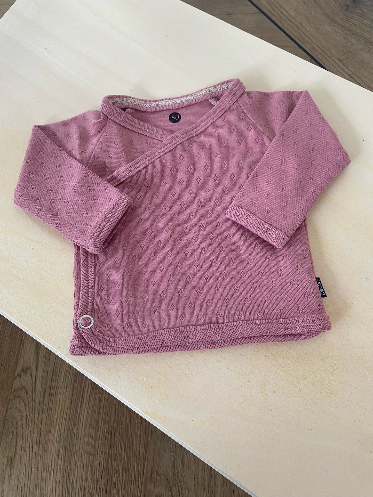 OVERSLAGSHIRTJE | Ajour oud roze