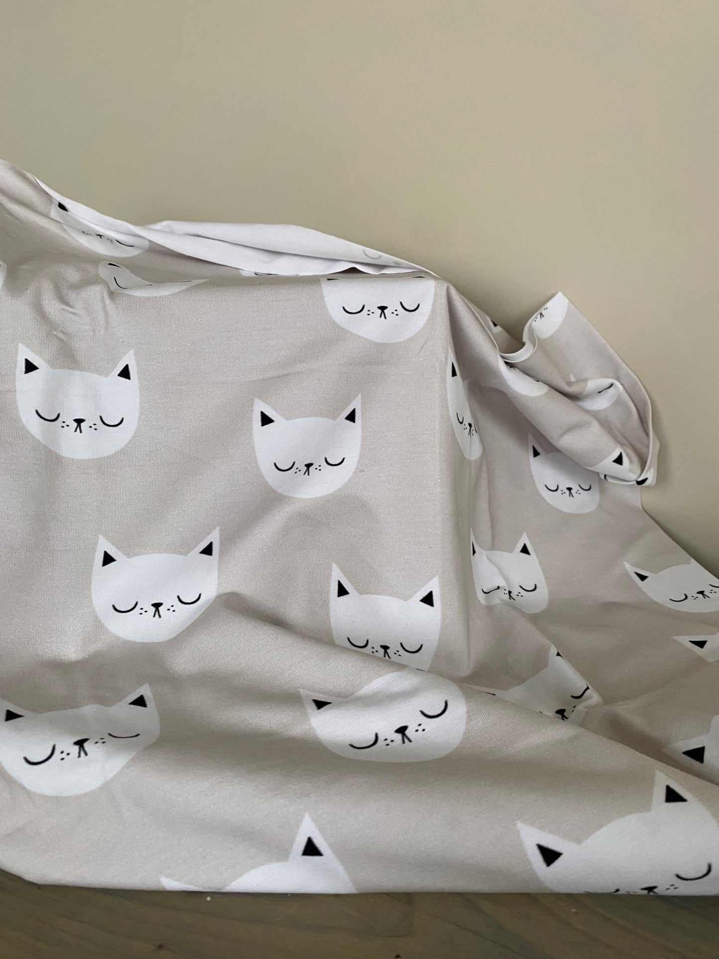 KATTEN HOOFDJES TRICOT