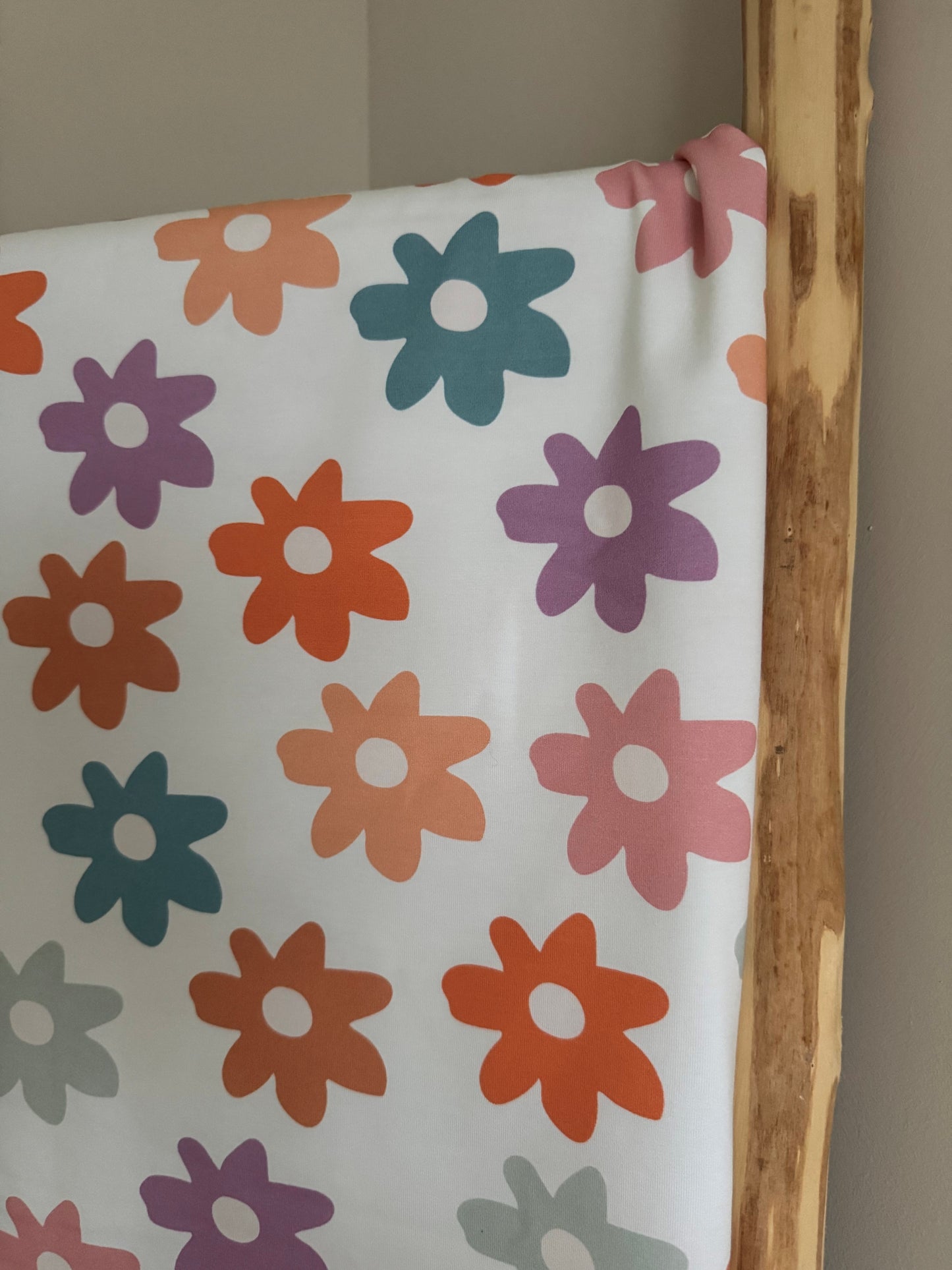 KLEURRLIJKE MADELIEF TRICOT