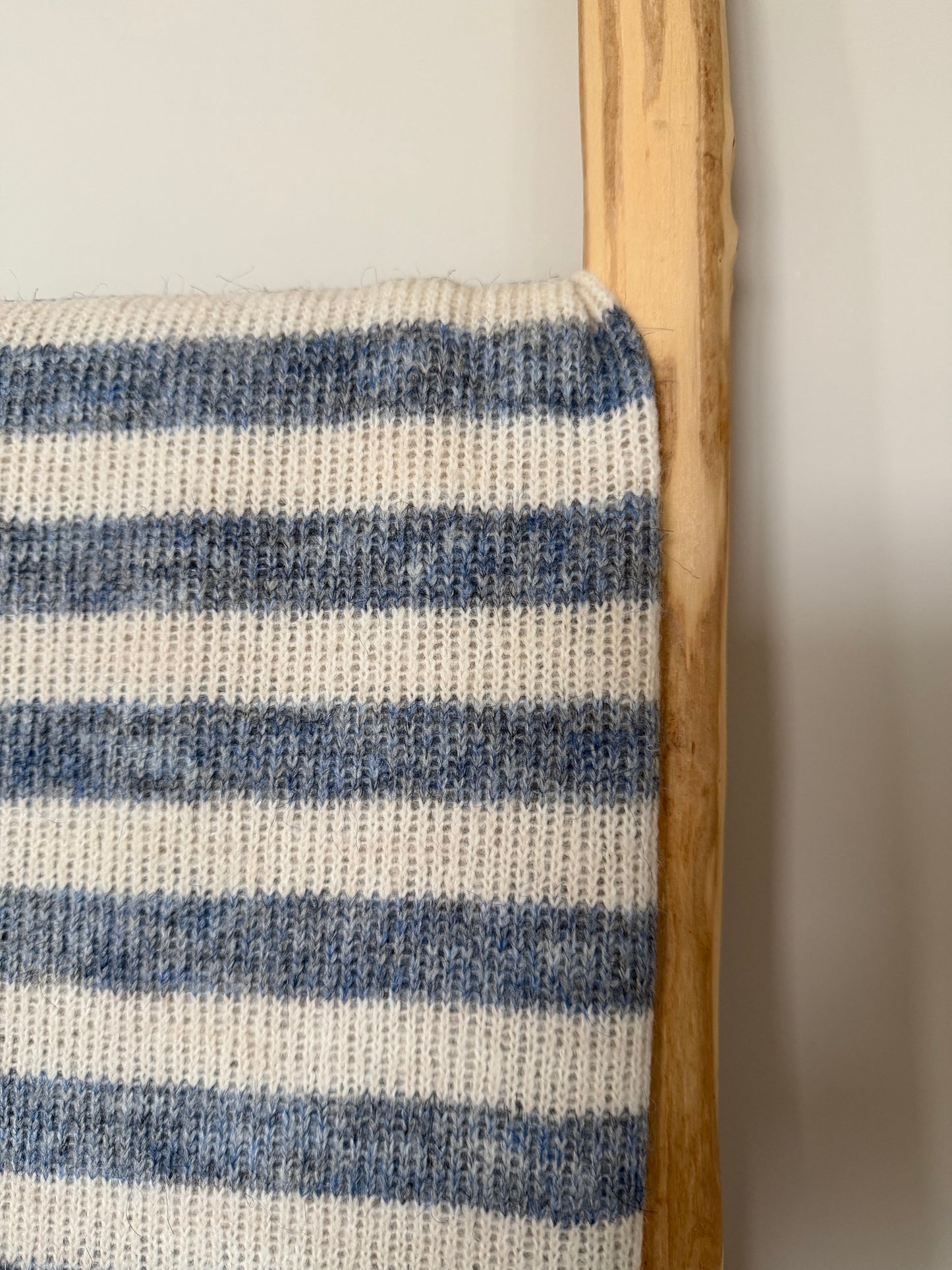 Gebreide strepen blauw