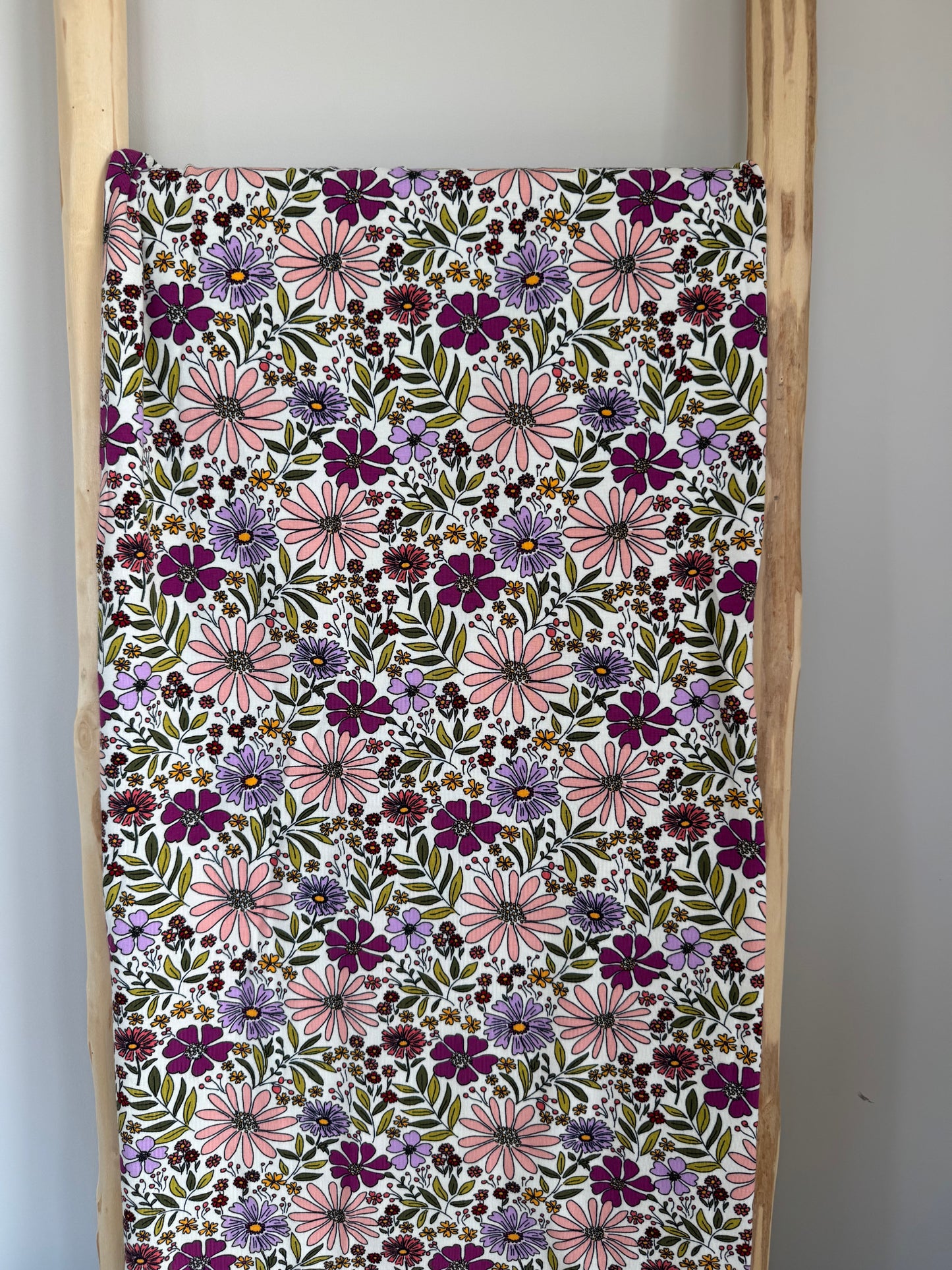 BLOEMEN | BLOEMEN GEBROKEN WIT TRICOT