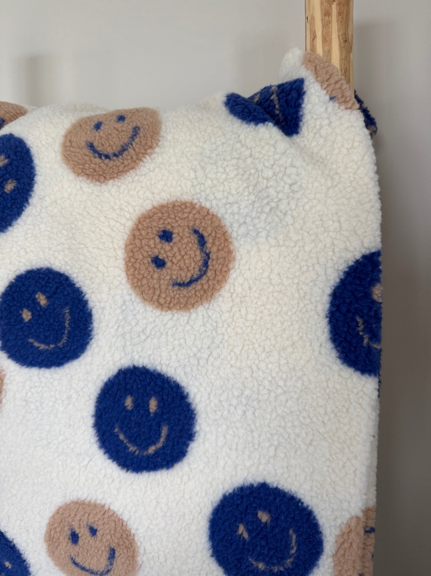 TEDDY | GROTE SMILEYS BLAUW/BEIGE