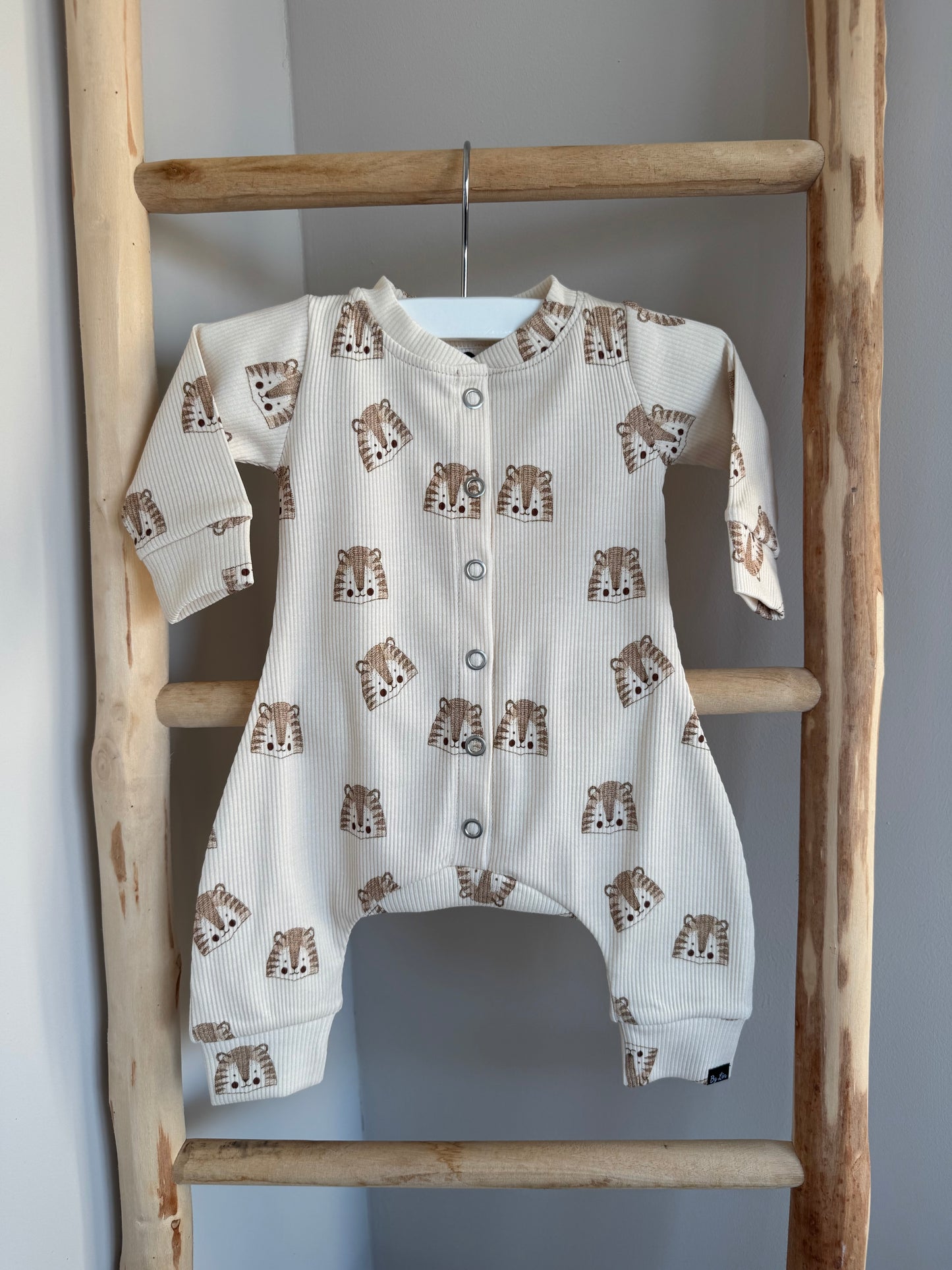 DIEREN |  SCHETS LEEUWEN BEIGE RIBTRICOT