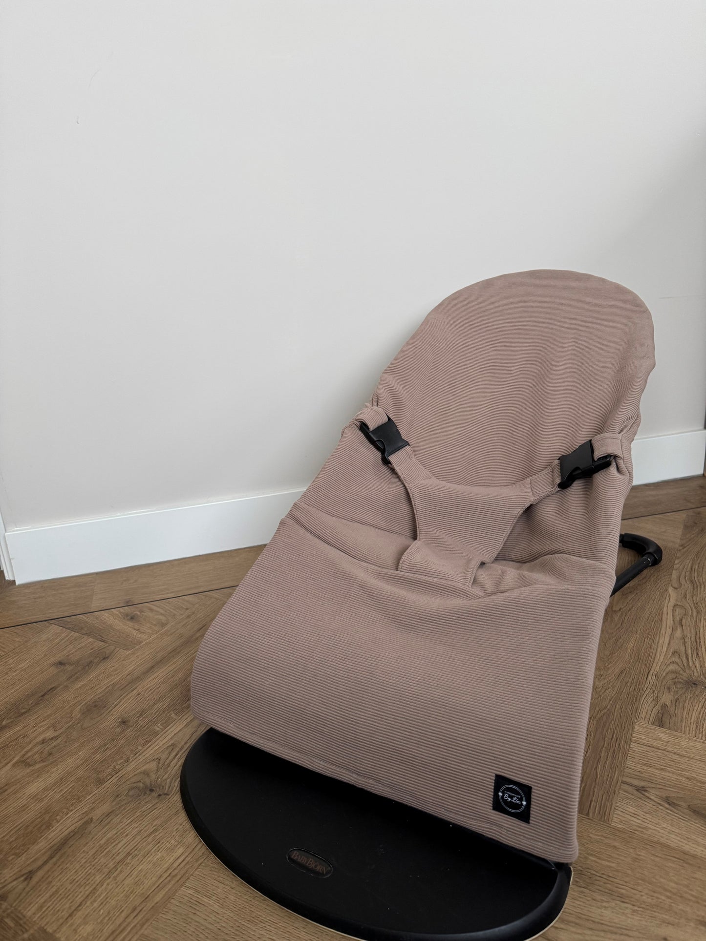 Handgemaakte wipstoelhoes – compatibel met BabyBjörn | Custom made