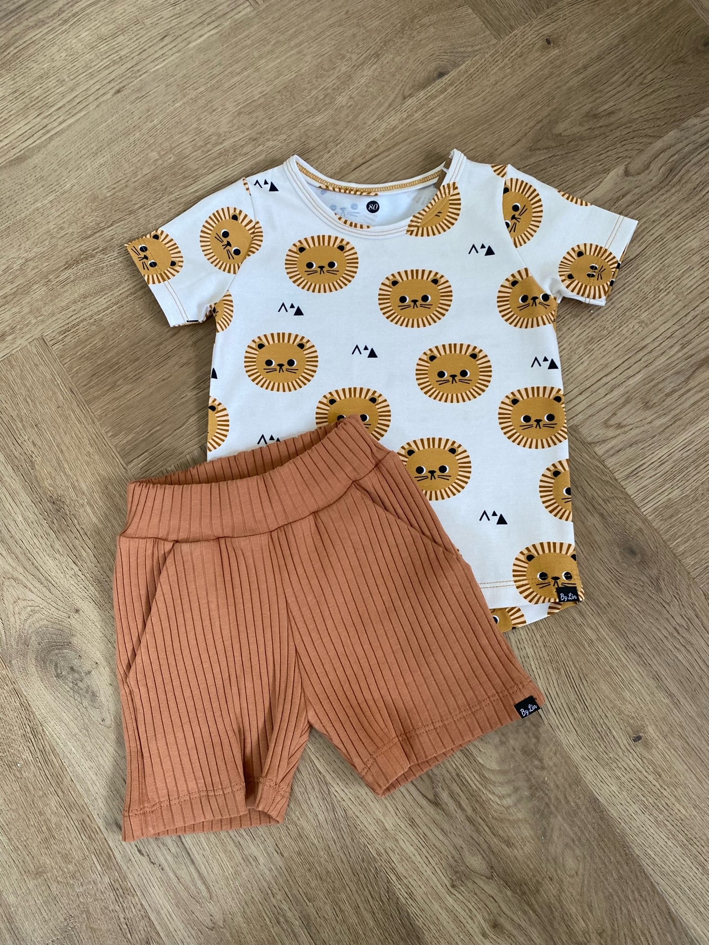 KORTE BROEK | Rib bruin