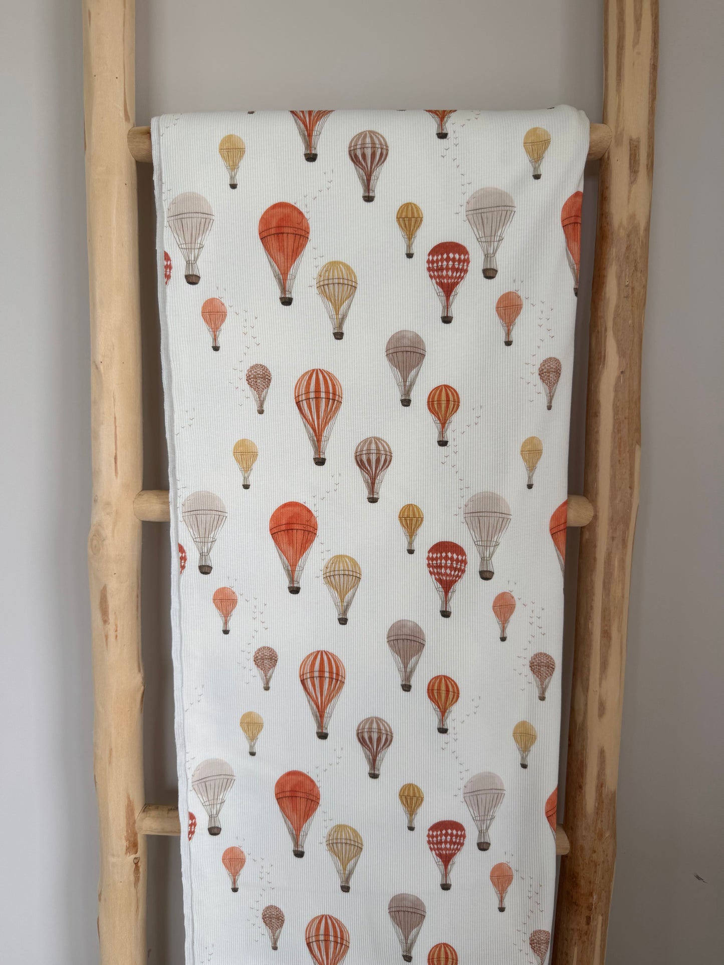 RIBTRICOT Luchtballon rood tinten