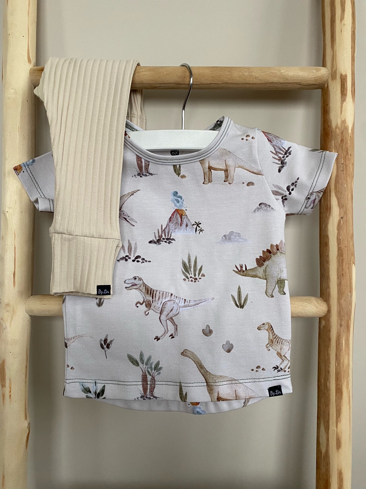 T-Shirt | Dino's