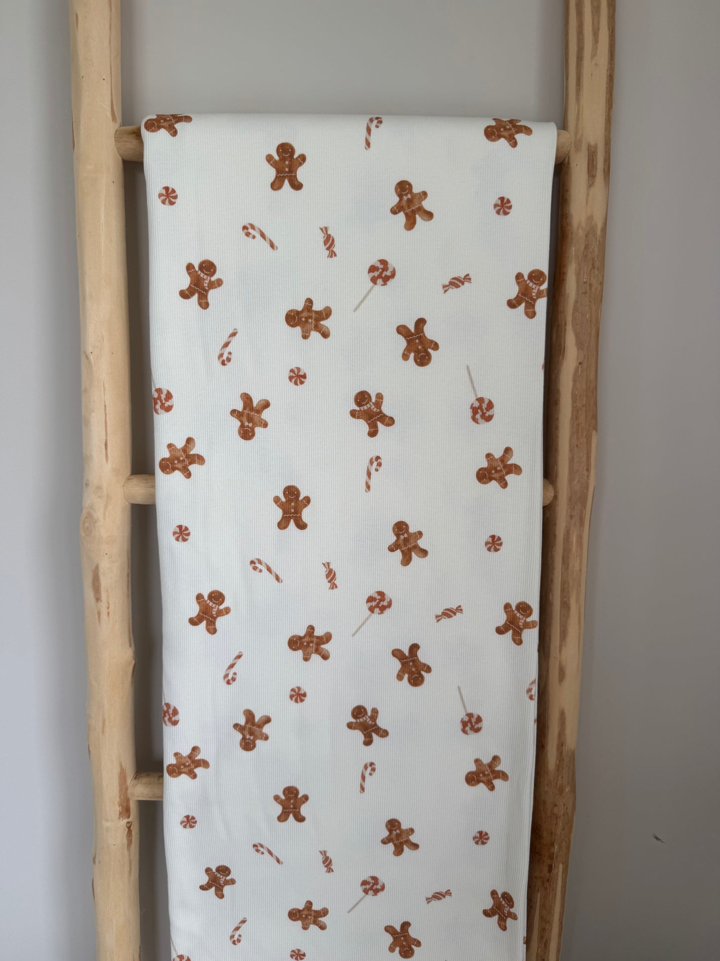 RIBTRICOT KERST PEPERKOEK MANNETJES