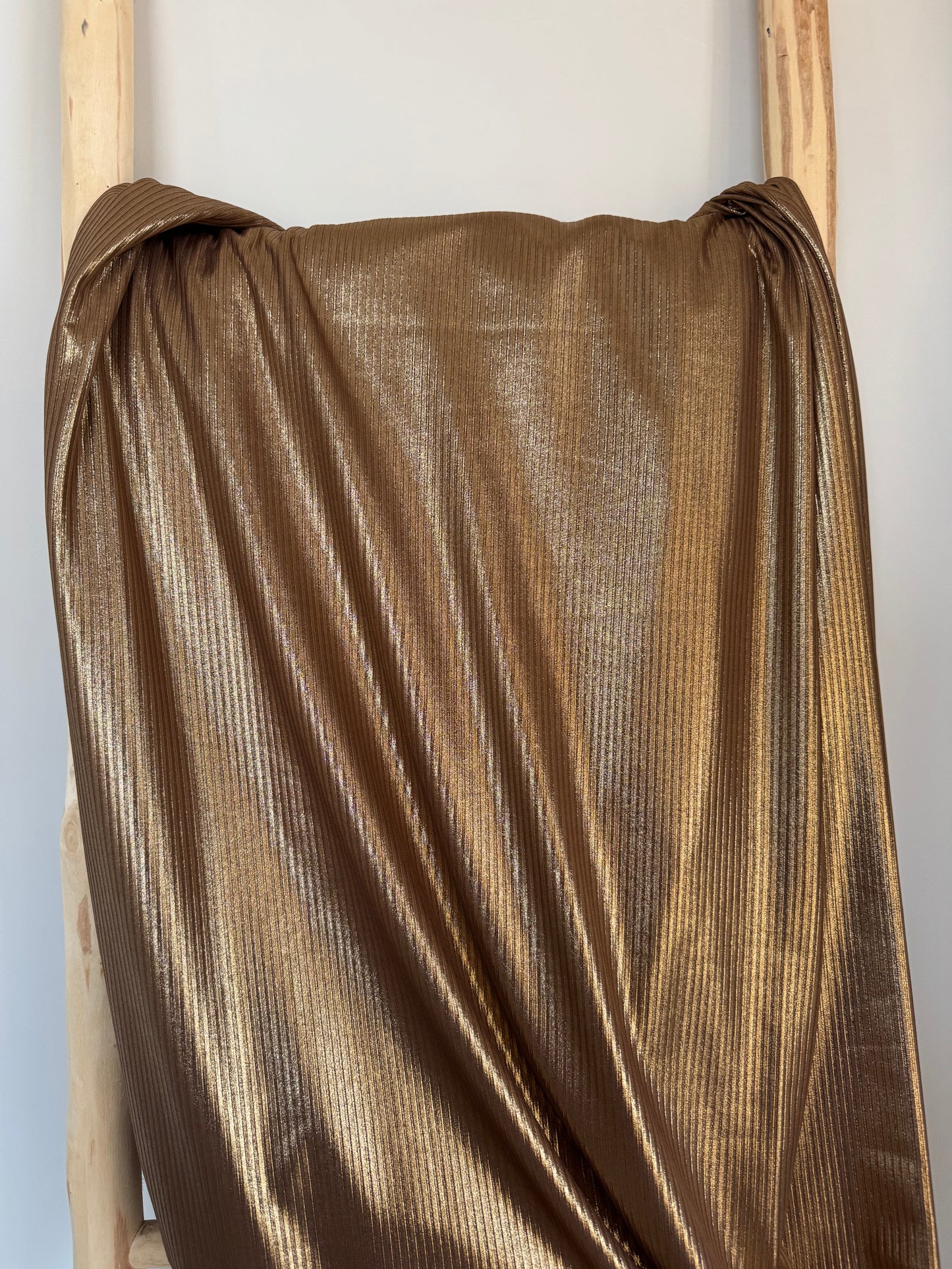 RIBBED FOIL GOUD