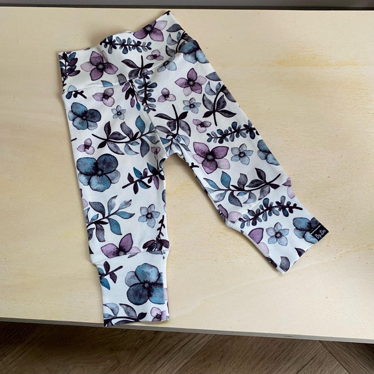 BROEKJE | Bloemen paars Maat 44