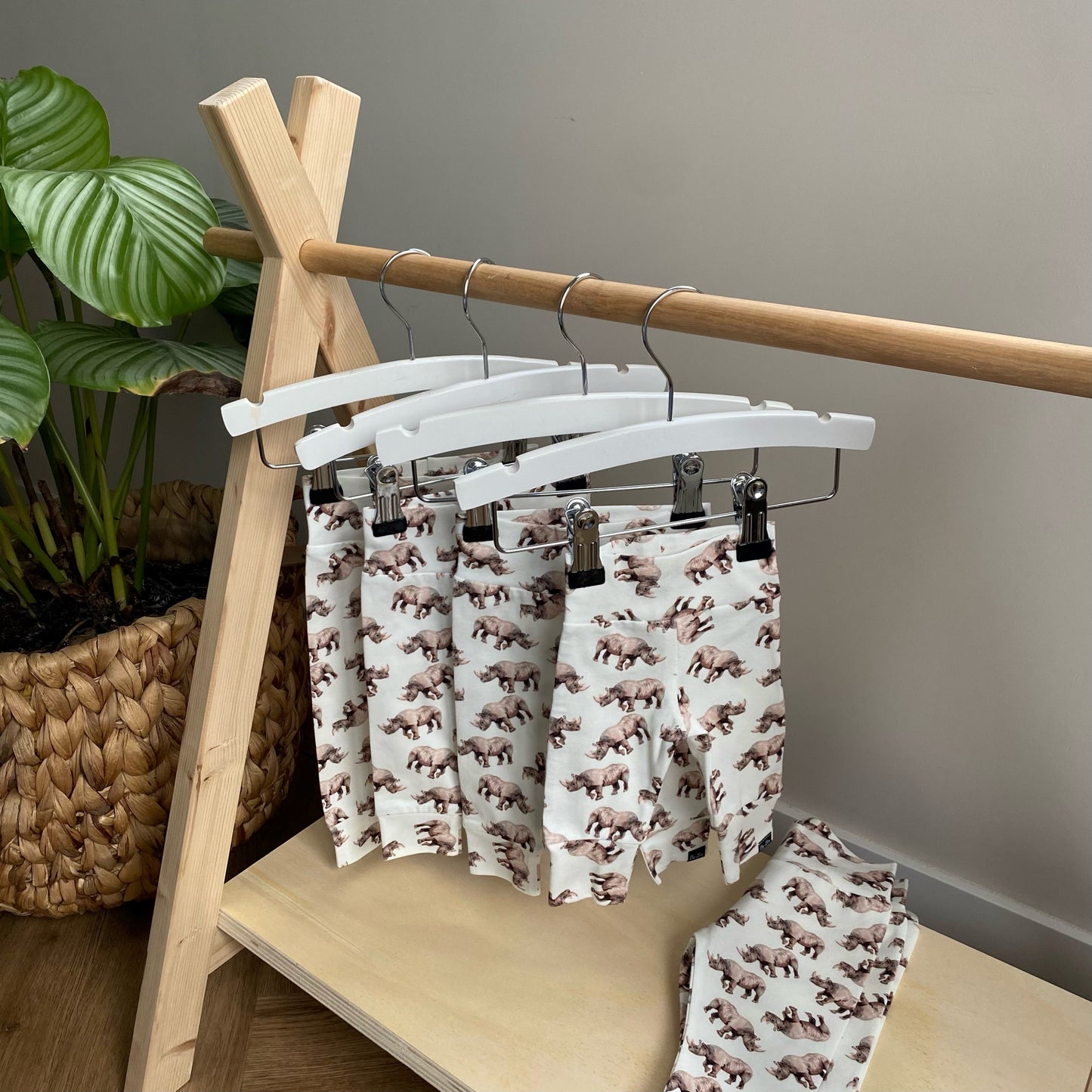 BROEKJE | Neushoorn Maat 44