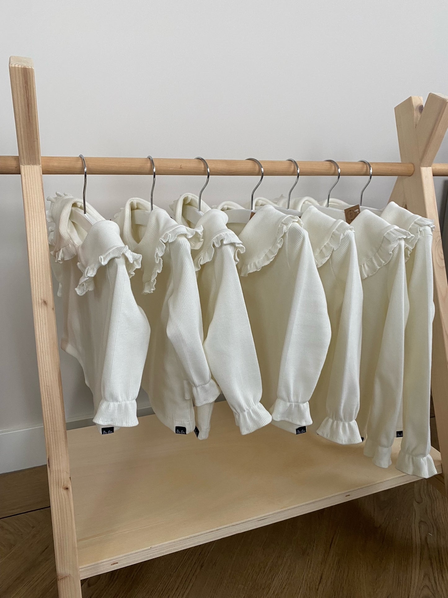 LONGSLEEVE | Off white met kraagje