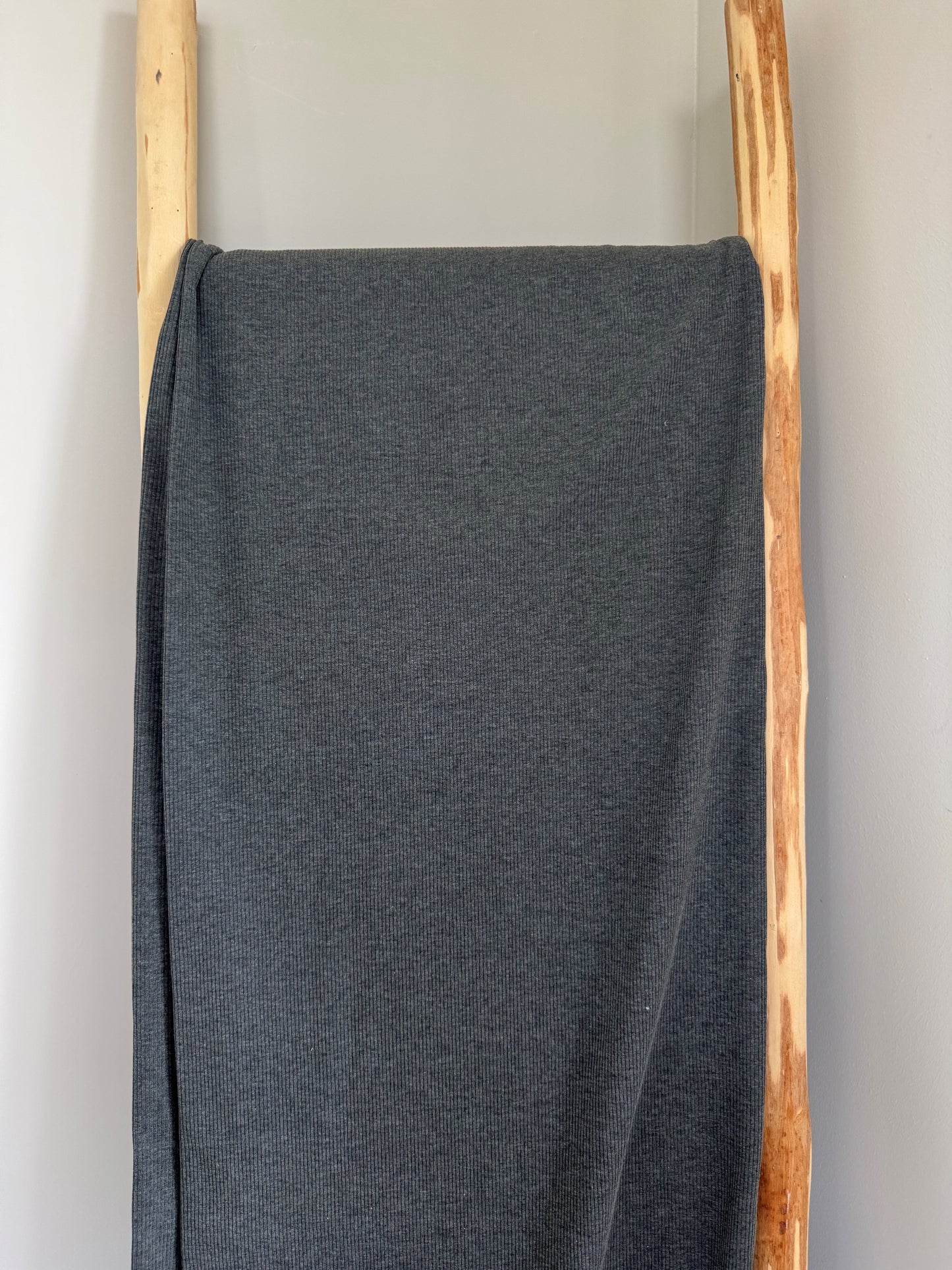 RIBTRICOT DONKERGRIJS MELANGE